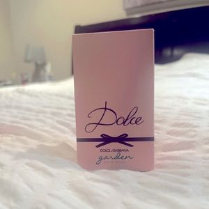 1.6 oz Dolce & Gabbana Perfume in Garden- a lovely floral scent-unopened
